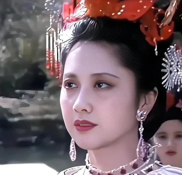 配资炒股入门知识 28岁演女儿国国王，53岁低调再婚，朱琳真爱唐僧20年？