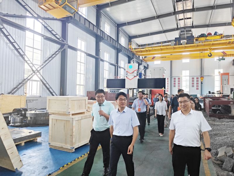 洽谈互换促发展I县级辅导带队深刻洛阳发财圈精工企业进行参访互换